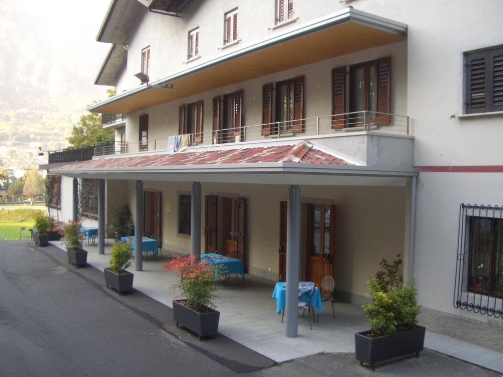 Albergo Il Castellino Darfo Boario Terme Exterior photo