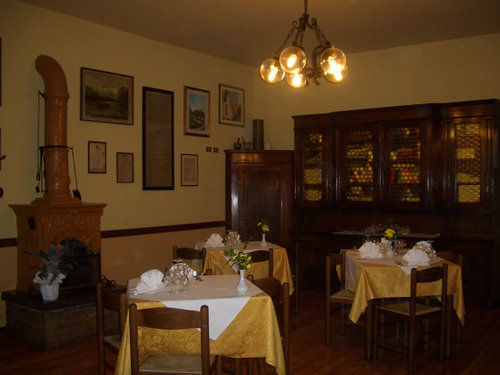 Albergo Il Castellino Darfo Boario Terme Exterior photo